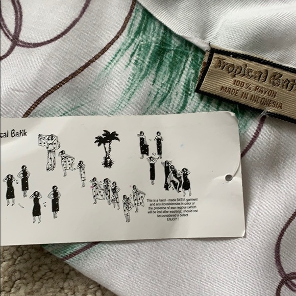 NEW hand painted sarong - green and bronze design - Picture 9 of 10